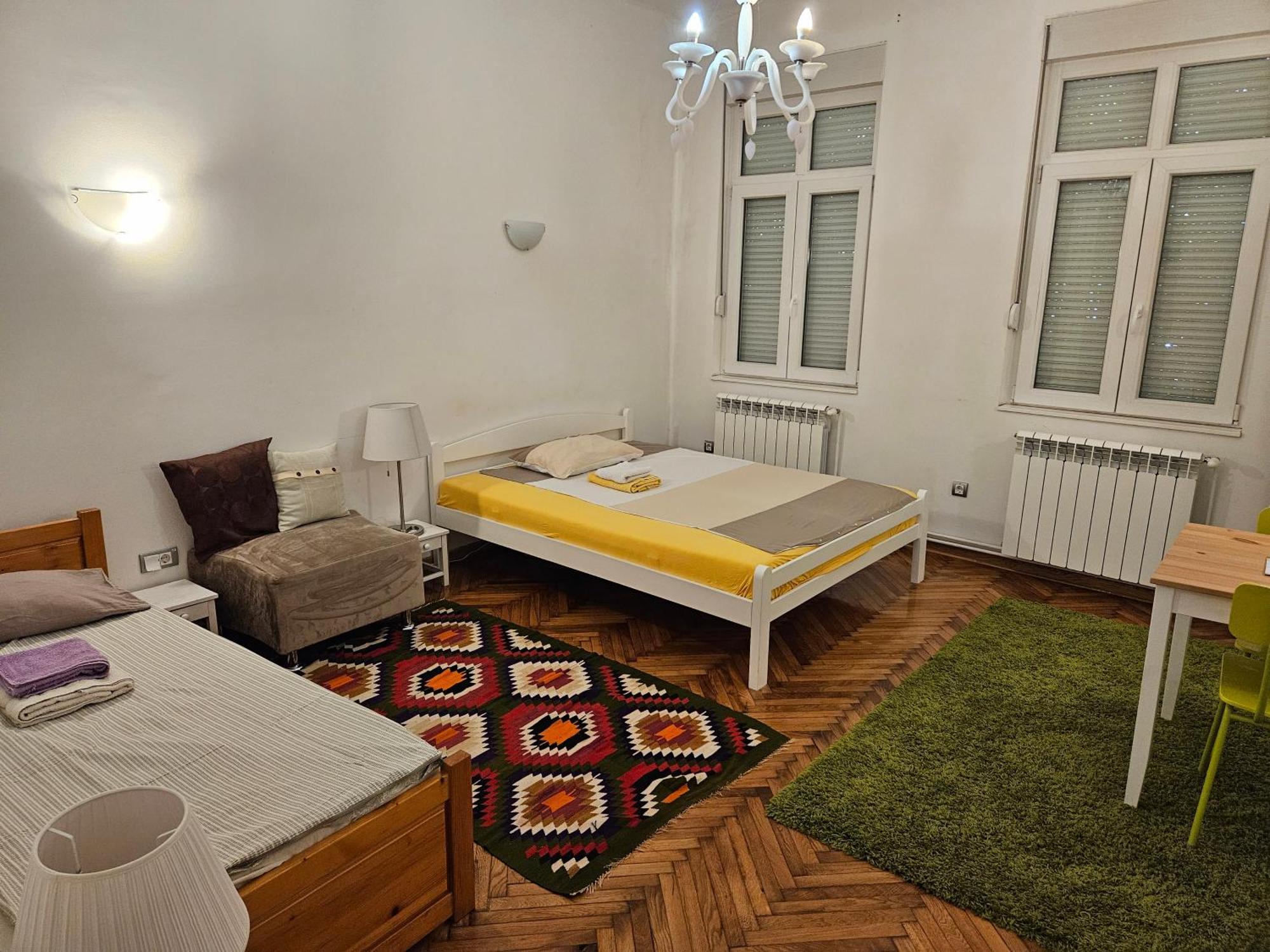 Cricket 2 Hostel Belgrade Exterior photo